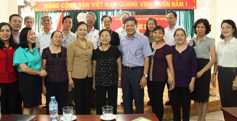Đoàn ĐBQH TP Hải Phòng tại cuộc tiếp xúc cử tri phường Cầu Đất