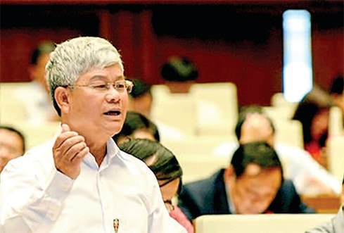 ĐBQH Nguyễn Anh Sơn (Nam Định) phát biểu tại hội trường