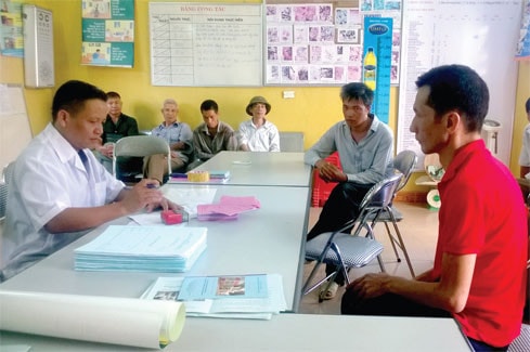 Khám bệnh tại Trung tâm y tế Tiên Yên