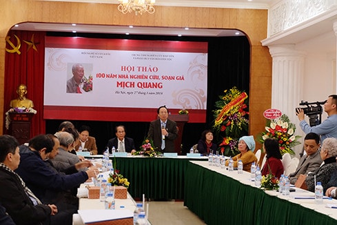 Hội thảo 100 năm nhà nghiên cứu, soạn giả Mịch Quang nhằm vinh danh sự nghiệp nghiên cứu nghệ thuật và sáng tác kịch bản Tuồng của ông Ảnh: Th. Nguyên