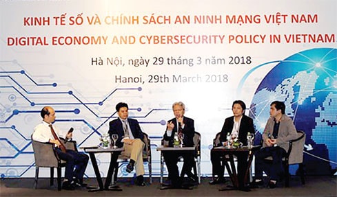 Các chuyên gia thảo luận tại hội thảo