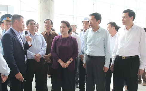 Chủ tịch Quốc hội Nguyễn Thị Kim Ngân dự Lễ hợp long cầu Bạch Đằng ảnh 6