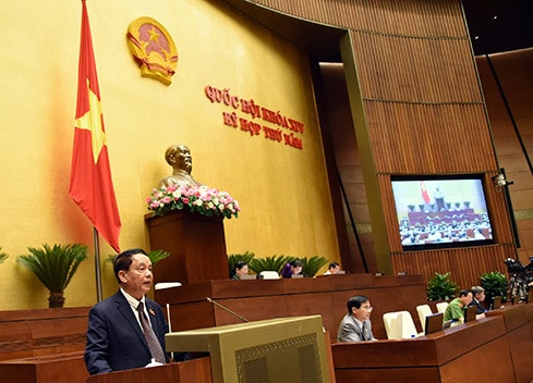Chủ nhiệm Ủy ban Quốc phòng và An ninh Võ Trọng Việt trình bày Báo cáo giải trình, tiếp thu, chỉnh lý dự thảo Luật An ninh mạng Ảnh: Lâm Hiển