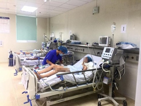 Bệnh nhi viêm não Nhật Bản phải thở máy, đang nằm điều trị tại Bệnh viện Nhi Trung ương. Bệnh nhi viêm não Nhật Bản phải thở máy, đang nằm điều trị tại Bệnh viện Nhi Trung ương.