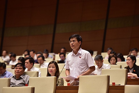 ĐBQH Lưu Đức Long (Vĩnh Phúc) Ảnh: Quang Khánh