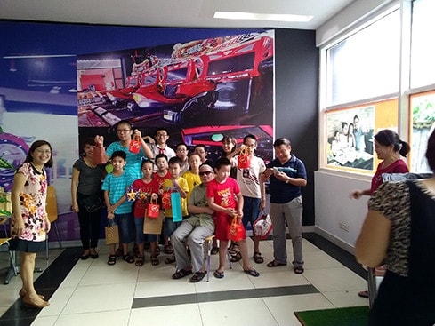 Trung tâm hướng nghiệp và tiếp sức trẻ học hòa nhập tổ chức cho các học viên đi chơi nhân dịp Trung thu