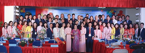 Tập thể cán bộ, giáo viên, nhân viên nhà trường