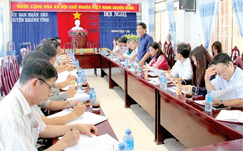 HĐND tỉnh Khánh Hòa giám sát cải cách hành chính trong lĩnh vực đất đai tại huyện Khánh Vĩnh Ảnh: P. Anh