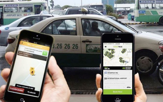 Cuộc chiến giữa taxi công nghệ và taxi truyền thống ngày càng nóng
