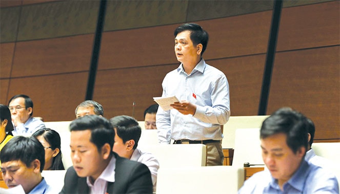 Đại biểu Quốc hội Nguyễn Lâm Thành (Lạng Sơn) phát biểu tại hội trường Ảnh: Lâm Hiển