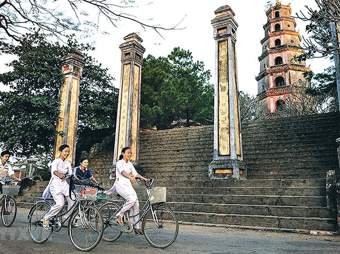 Chùa Việt dưới ống kính của Nicolas Cornet