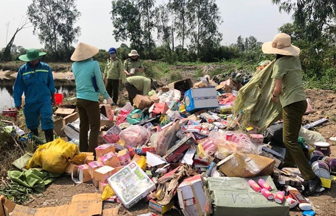 Hàng hóa chuẩn bị để tiêu hủy