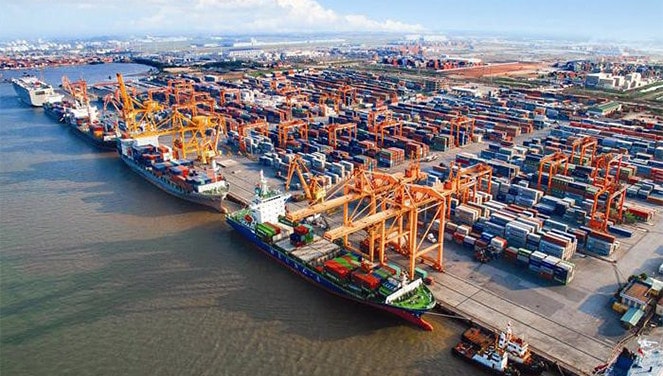 Sau khi nâng cấp cảng biển, đầu tư hệ thống cẩu trục, tăng hiệu quả bốc dỡ, xứng đáng là bến cảng container hiện đại nhất Miền Bắc, Cảng Hải Phòng tiếp tục xây dựng mô hình “cảng điện tử” cho Bến container Tân Vũ – Lạch Huyện