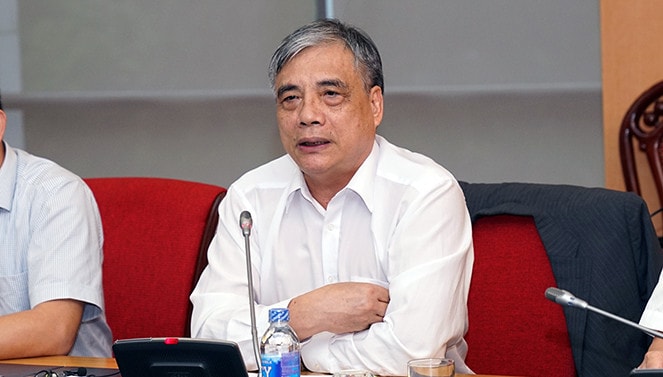 PGS.TS Trần Đình Thiên, Viện Kinh tế Việt Nam, Thành viên Tổ tư vấn của Thủ tướng.