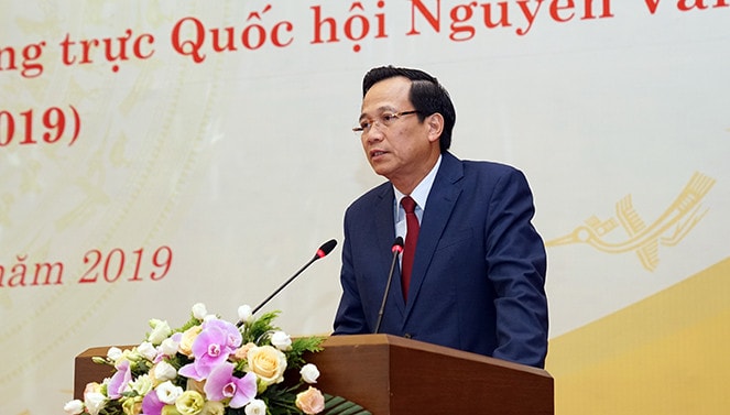 Bộ trưởng Bộ Lao động - Thương Binh và Xã hội Đào Ngọc Dung trình bày tham luận về cụ Nguyễn Văn Tố Ảnh: Duy Thông