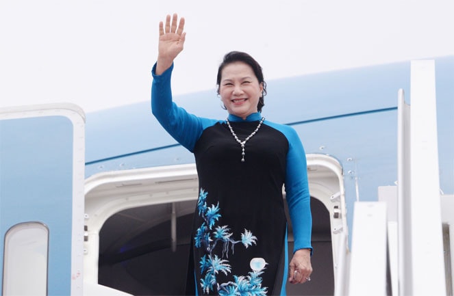 Chủ tịch Quốc hội Nguyễn Thị Kim Ngân đến Nam Kinh, bắt đầu chuyến thăm chính thức Cộng hòa Nhân dân Trung Hoa ảnh 1