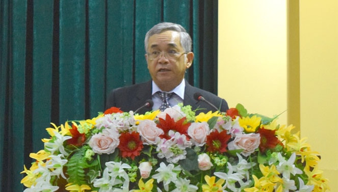 Ủy viên Trung ương Đảng, Bí thư Tỉnh ủy, Chủ tịch HĐND tỉnh Kon Tum Nguyễn Văn Hùng phát biểu khai mạc kỳ họp