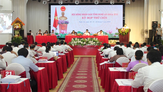 Toàn cảnh kỳ họp