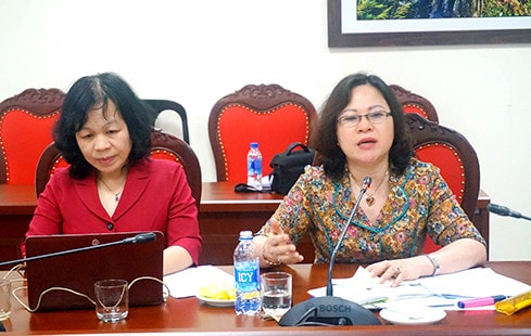 Phó Chủ nhiệm Ủy ban Văn hóa, Giáo dục, TN, TN và NĐ Ngô Thị Minh cho rằng, cán bộ làm công tác trẻ em ở cơ sở phải chuyên nghiệp