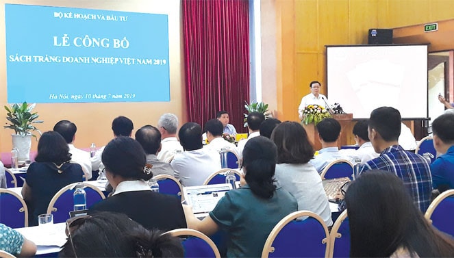 Toàn cảnh Lễ công bố Sách trắng Doanh nghiệp Việt Nam 2019 Ảnh: Vũ Thủy
