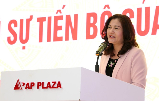 Thứ trưởng Bộ Lao động, Thương binh và Xã hội Nguyễn Thị Hà phát biểu khai mạc