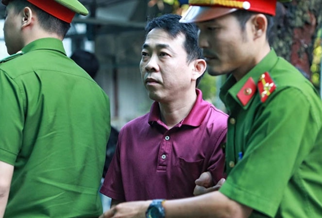 Nguyễn Minh Hùng, bị cáo vụ VN Pharma mua bán thuốc ung thư giả. Ảnh: thanhnien.vn