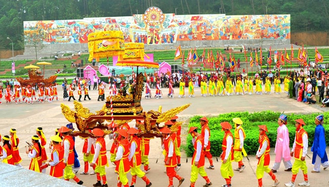 Phát huy giá trị tín ngưỡng thờ cúng Hùng Vương Ảnh: daidoanket.vn