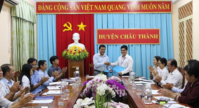 An Giang:Tiếp nhận hồ sơ và trả kết quả giải quyết thủ tục hành chính qua dịch vụ bưu chính công ích ảnh 1