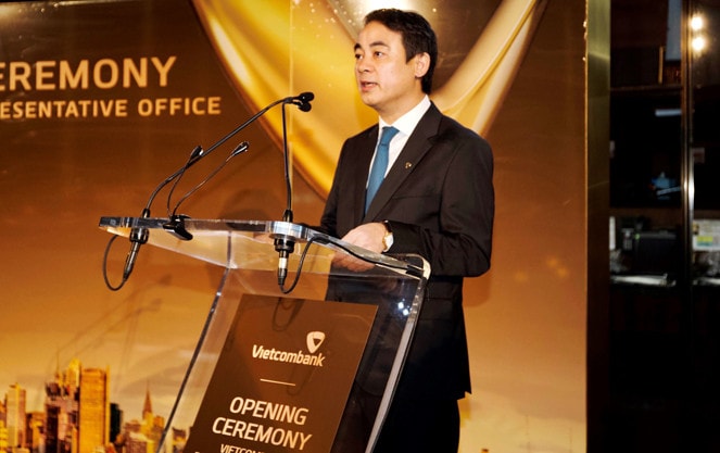 Ông Nghiêm Xuân Thành – Ủy viên BCH Đảng bộ Khối Doanh nghiệp Trung ương, Bí thư Đảng uỷ, Chủ tịch HĐQT Vietcombank phát biểu tại buổi lễ