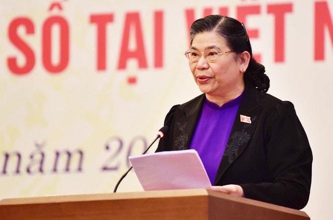 Ủy viên Bộ Chính trị, Phó Chủ tịch Thường trực Quốc hội Tòng Thị Phóng phát biểu tại Hội nghị Ảnh: Quang Khánh