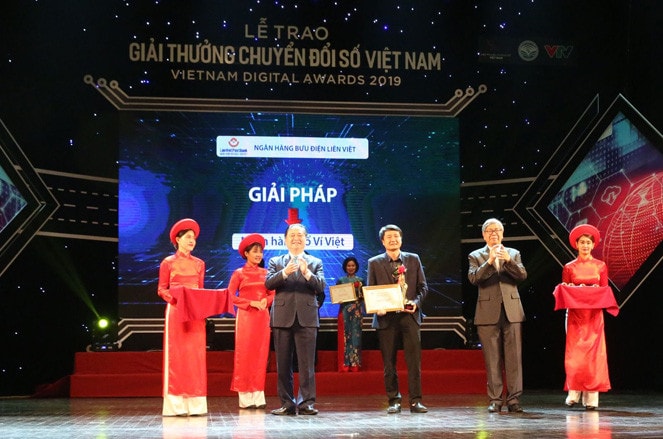 Ví Việt của LienVietpostBank nhận giải thưởng Chuyển đổi số Việt Nam 2019