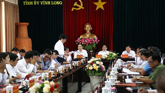 Trưởng Ban Tổ chức Trung ương Phạm Minh Chính làm việc với Ban Thường vụ Tỉnh ủy Vĩnh Long ảnh 1