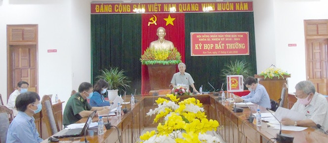 Ủy viên Trung ương Đảng, Bí thư Tỉnh ủy, Chủ tịch HĐND tỉnh Nguyễn Văn Hùng phát biểu tại kỳ họp trực tuyến tại điểm cầu Hội trường Tỉnh ủy