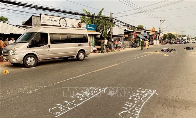 Hiện trường vụ tai nạn. (Ảnh: Công Mạo-TTXVN)