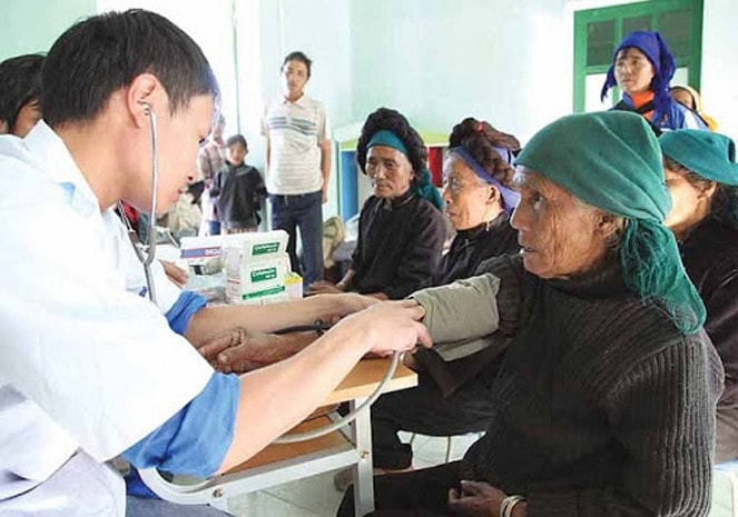 Xây dựng, triển khai kế hoạch hỗ trợ thẻ BHYT cho người dân các xã an toàn khu cách mạng từ năm 2021