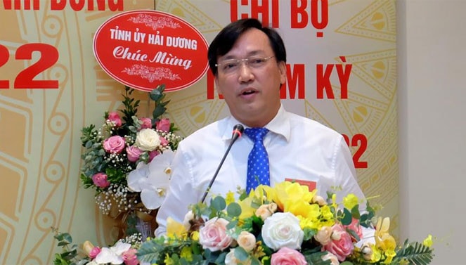 Ủy viên Ban Thường vụ Đảng ủy cơ quan Văn phòng Quốc hội Phan Viết Lượng đánh giá cao công tác chuẩn bị Đại hội của Chi bộ Các đại biểu dự Đại hội chụp ảnh lưu niệm
