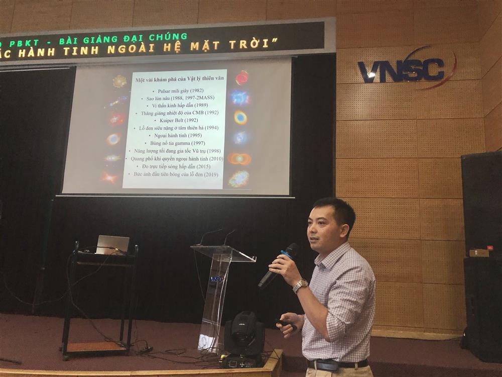 PGS.TS. Phạm Ngọc Điệp, Trung tâm Vũ trụ Việt Nam, giải đáp các câu hỏi liên quan đến thiên văn học, vật lý thiên văn