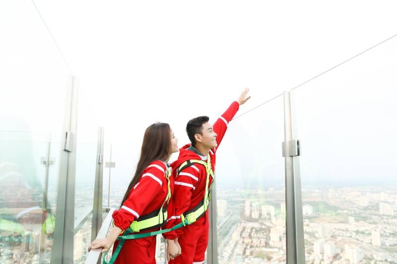 4 combo hẹn hò tại Vincom Center Landmark 81 ảnh 4
