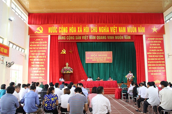 Buổi tiếp xúc cử tri