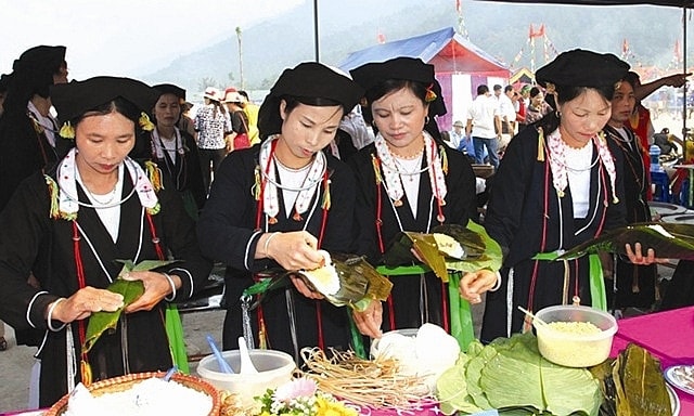 Vĩnh Phúc cần khai thác sự phong phú của các lễ hội truyền thống, văn hóa ẩm thực và không gian văn hóa độc đáo của các dân tộc cho sản phẩm du lịch