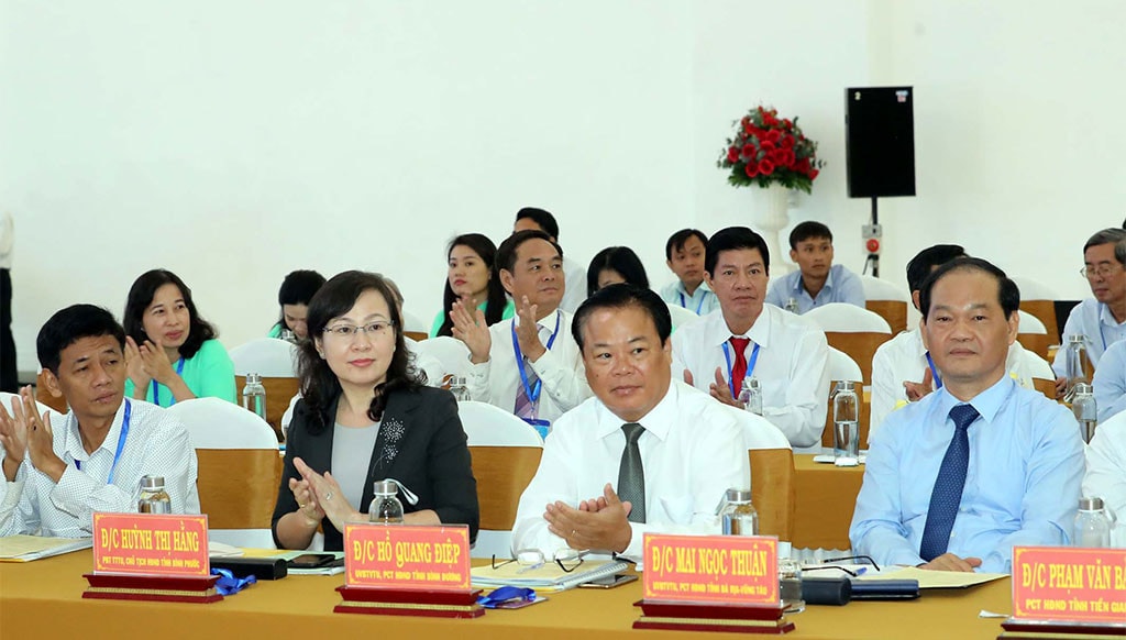 Các đại biểu tham dự Hội nghị