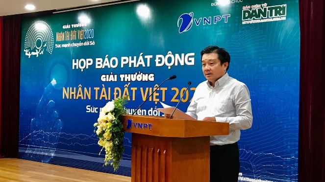 Phó TGĐ VNPT Huỳnh Quang Liêm phát biểu tại buổi họp báo