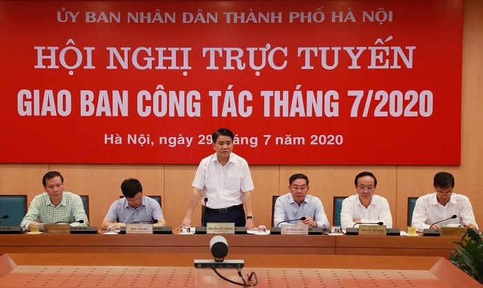Chủ tịch UBND thành phố Nguyễn Đức Chung phát biểu kết luận hội nghị