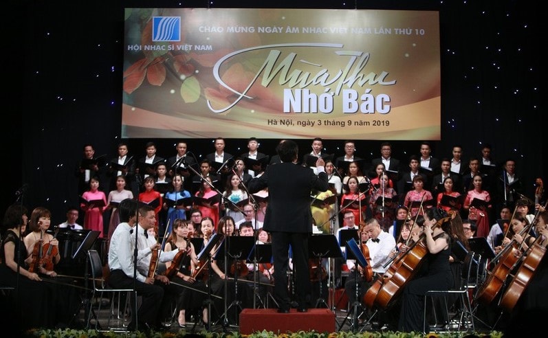 Chương trình hòa nhạc đặc biệt “Mùa Thu nhớ Bác” nhân “Ngày Âm nhạc Việt Nam lần thứ X” (2019) Nguồn: ITN