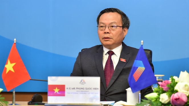 Phó Chủ tịch Quốc hội Phùng Quốc Hiển phát biểu tại Phiên khai mạc Hội nghị Đối tác nghị viện về hợp tác giáo dục, văn hóa vì sự phát triển bền vững Ảnh: Quang Khánh