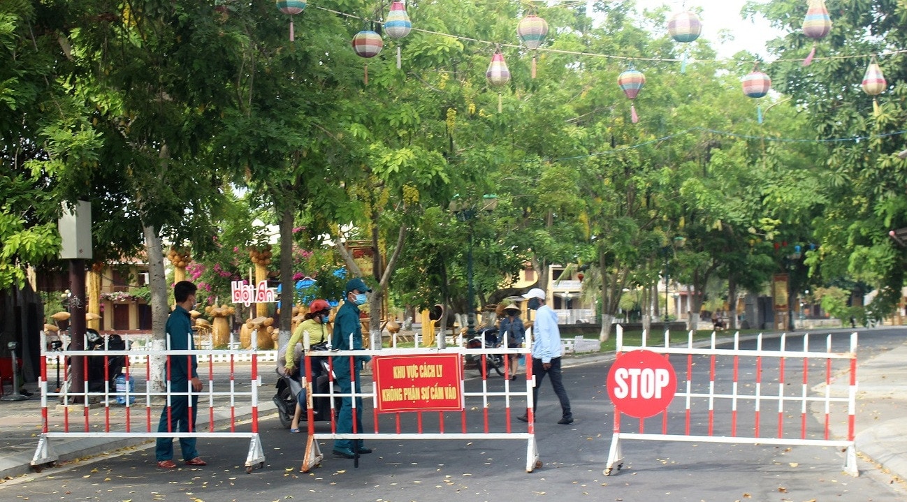 Giãn cách xã hội hẹp theo khu vực là biện pháp thông minh. Nguồn: ITN