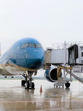 Chuyến bay VN7121 chở khách bị mắc kẹt ở Đà Nẵng hạ cánh tại sân bay Tân Sơn Nhất