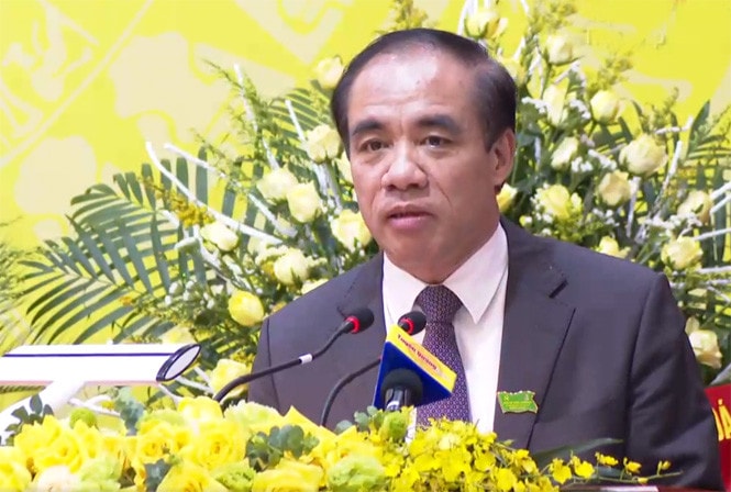 Ủy viên Trung ương Đảng, Bí thư Tỉnh ủy, Trưởng Đoàn đại biểu Quốc hội tỉnh Tuyên Quang Chẩu Văn Lâm phát biểu chỉ đạo tại Đại hội