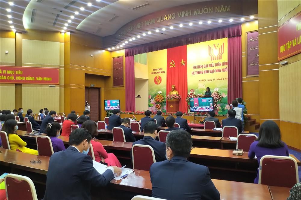 Toàn cảnh hội nghị 