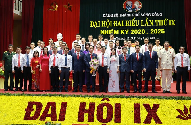 Ban Chấp hành Đảng bộ TP Sông Công nhiệm kỳ 2020-2025 Ảnh: Quang Tuấn